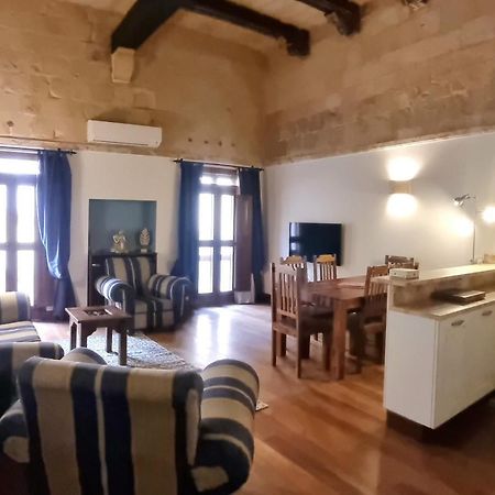 Vallettacharme - 2 Bedrooms Flat In The Heart Of The City Exterior photo