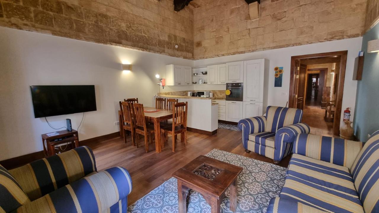 Vallettacharme - 2 Bedrooms Flat In The Heart Of The City Exterior photo
