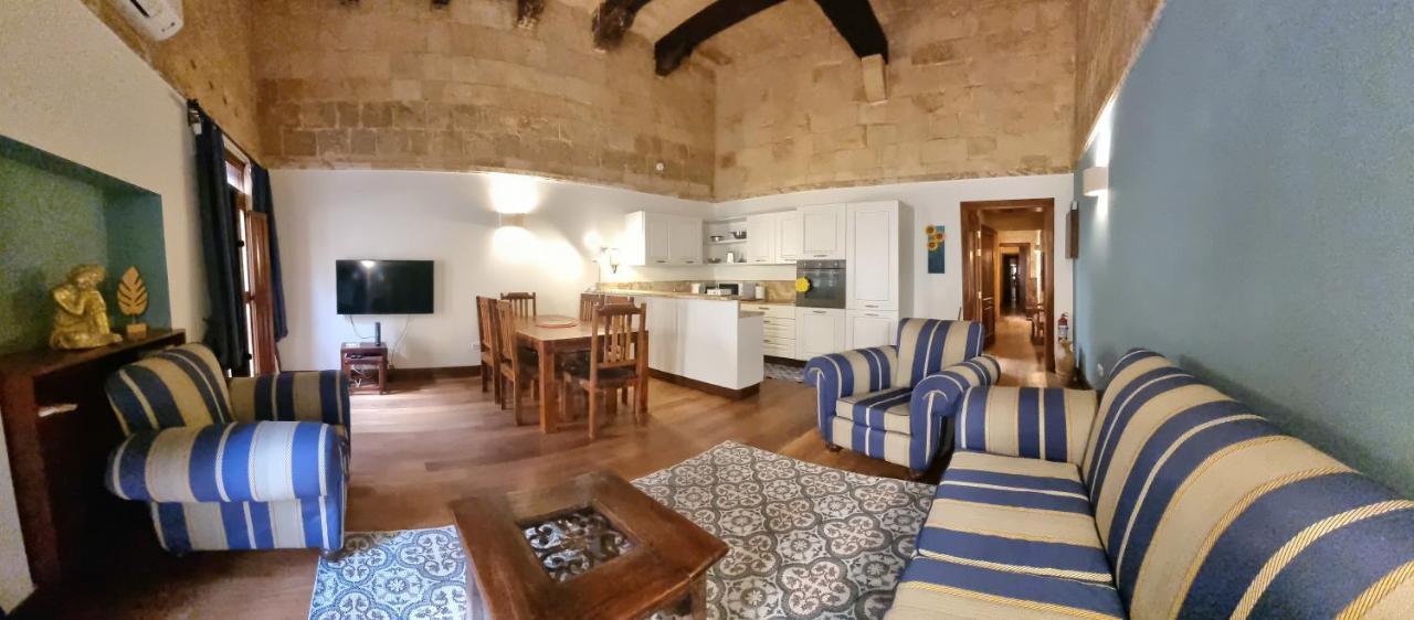 Vallettacharme - 2 Bedrooms Flat In The Heart Of The City Exterior photo